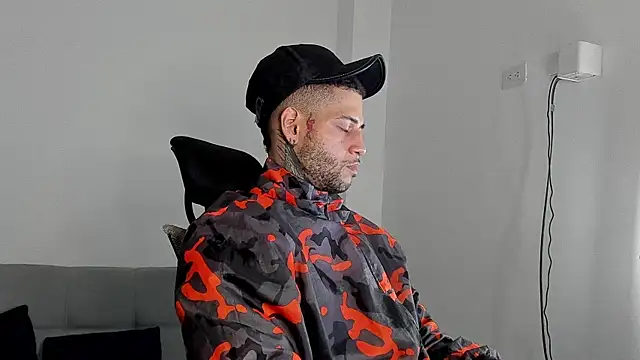  jamesleandros1 online show from 07.23.26
