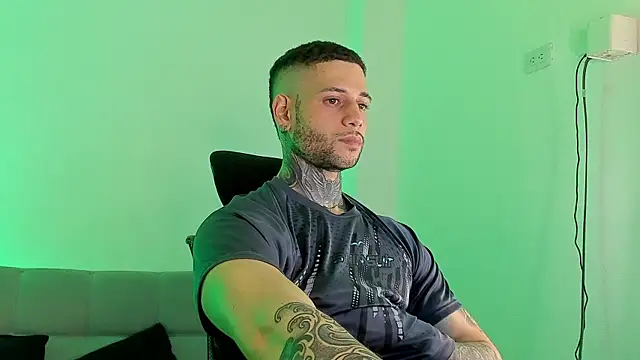  jamesleandros1 online show from 07.31.26