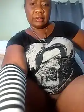 sluttyFetesa online show from 10.16.25