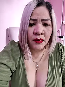 Snapshot of Dalessa_Bigtits chatting on 04.17.26 Dalessa Bigtits online show from 04.17.26