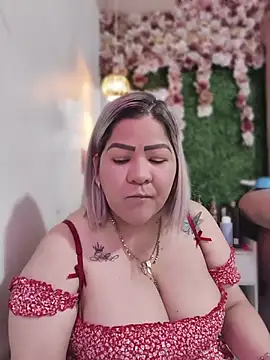 Dalessa Bigtits online show from 06.18.26