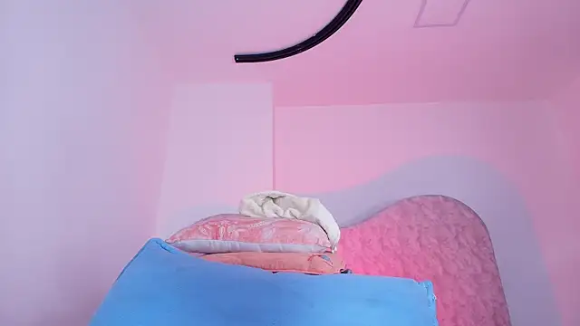 naomi kyse online show from 06.29.26