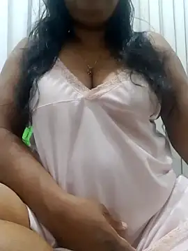 Snapshot of chubby_wife chatting on 12.06.24 chubby wife online show from 12.06.24