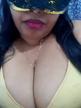 Snapshot of chubby_wife chatting on 09.09.25 chubby wife online show from 09.09.25
