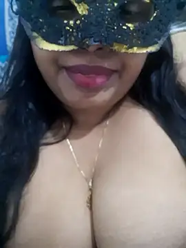 Snapshot of chubby_wife chatting on 09.14.25 chubby wife online show from 09.14.25