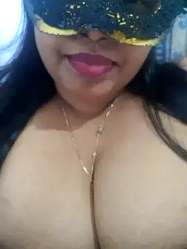 Snapshot of chubby_wife chatting on 09.16.25 chubby wife online show from 09.16.25
