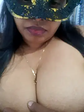 Snapshot of chubby_wife chatting on 10.24.25 chubby wife online show from 10.24.25