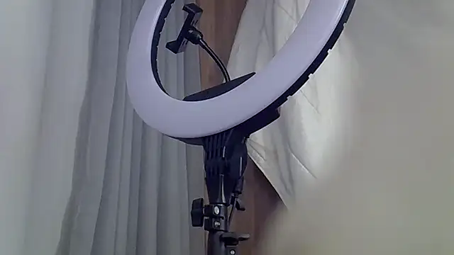 Skinny-Kitten online show from 01.10.26