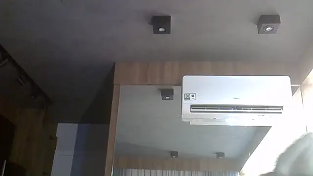 Skinny-Kitten online show from 01.17.26