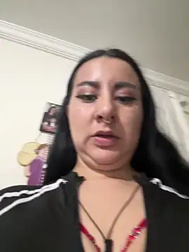 Abril Luv online show from 02.04.26