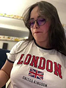 Snapshot of andra_rose chatting on 01.27.25 andra rose online show from 01.27.25