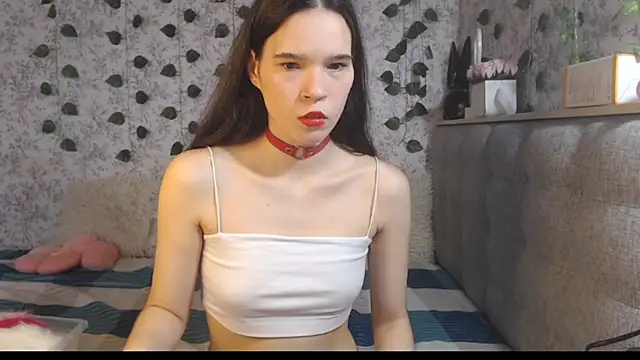 Nicole-Petite online show from 11.27.25
