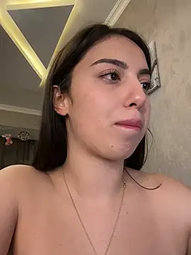 Snapshot of Tasty_Nora chatting on 12.15.24 Tasty Nora online show from 12.15.24