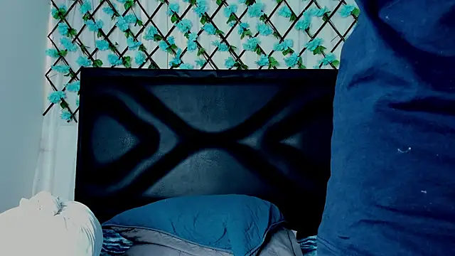 EmmaWilliamss online show from 01.14.25