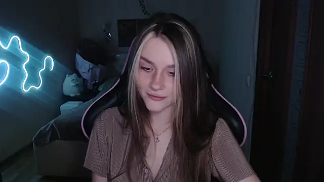 Snapshot of jeann_elsaa chatting on 01.25.25 jeann elsaa online show from 01.25.25