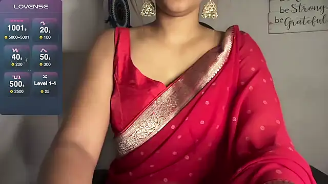 Snapshot of Queen_Sakhi chatting on 12.25.24 Queen Sakhi online show from 12.25.24