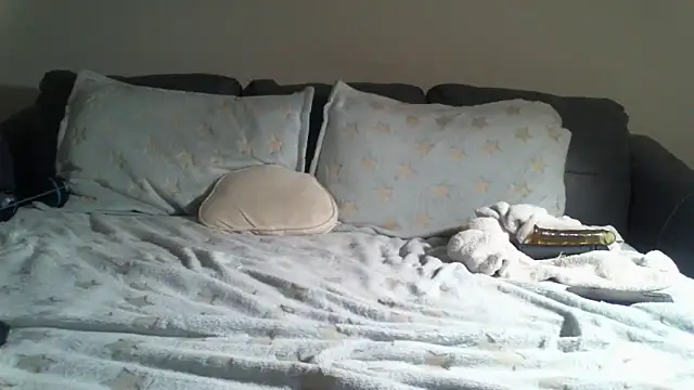 Snapshot of lofibunni chatting on 03.01.25 lofibunni online show from 03.01.25