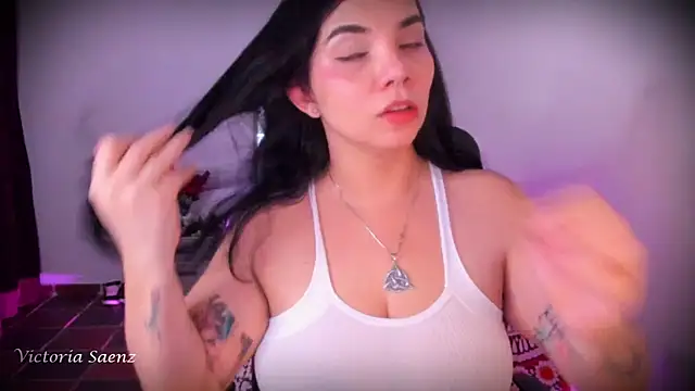 victoriaasaenz  online show from 05.06.26