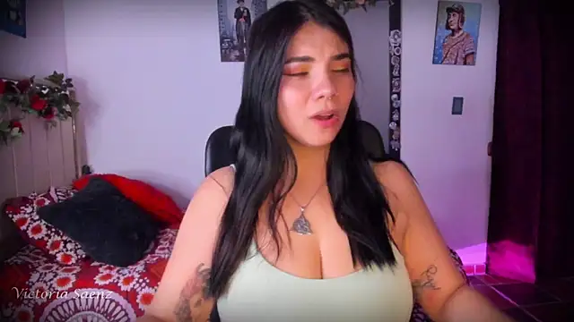 victoriaasaenz  online show from 05.29.26