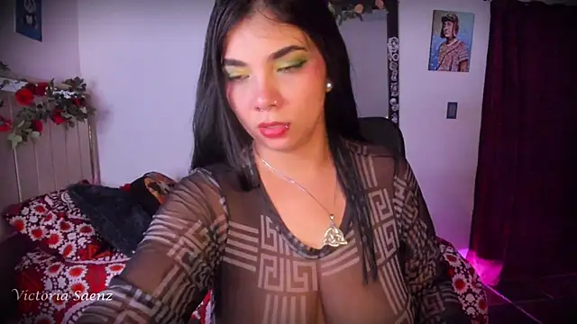 victoriaasaenz  online show from 06.05.26