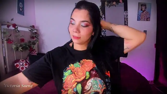 victoriaasaenz  online show from 06.28.26