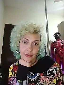 MariLouM online show from 07.06.26