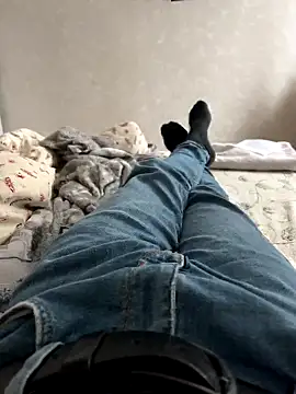 Snapshot of mihaixxx1 chatting on 11.04.25 mihaixxx1 online show from 11.04.25