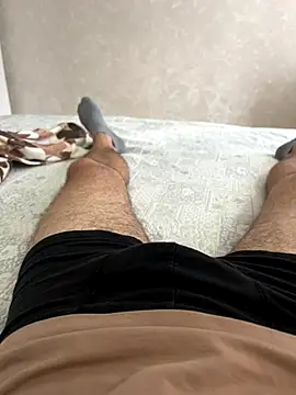 Snapshot of mihaixxx1 chatting on 11.13.25 mihaixxx1 online show from 11.13.25