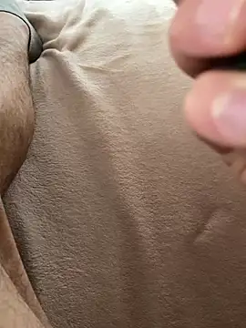 Snapshot of mihaixxx1 chatting on 04.07.26 mihaixxx1 online show from 04.07.26