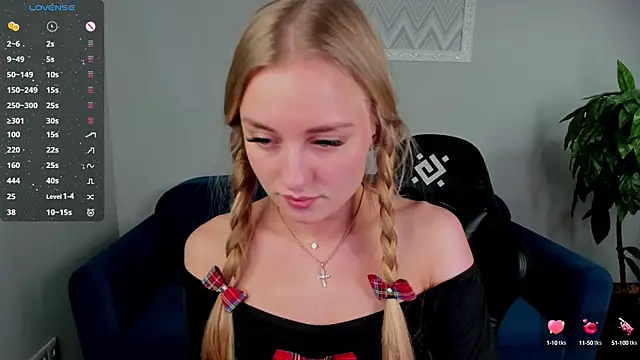 Barbie Lis online show from 03.19.25