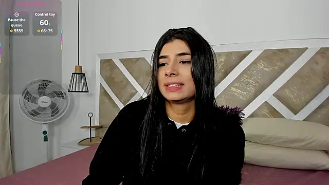 Snapshot of ZiaCalifa chatting on 03.30.26 ZiaCalifa online show from 03.30.26