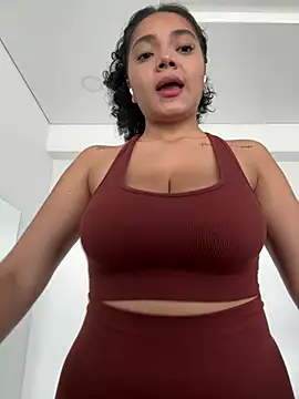 Mariecurl online show from 01.26.25