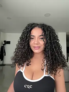 Mariecurl online show from 05.05.26