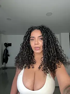 Mariecurl online show from 05.15.26
