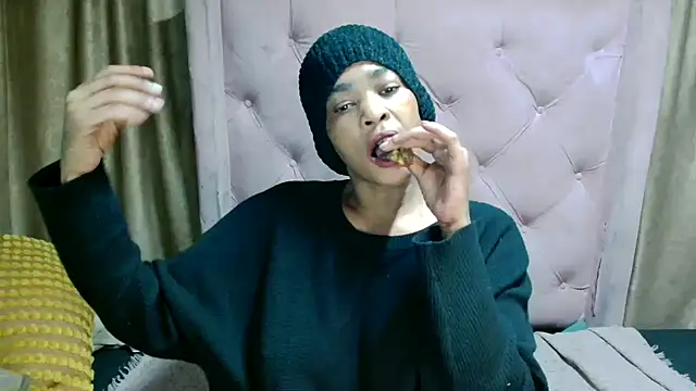 Snapshot of AFRICANGODDESSXXX chatting on 04.26.26 AFRICANGODDESSXXX online show from 04.26.26
