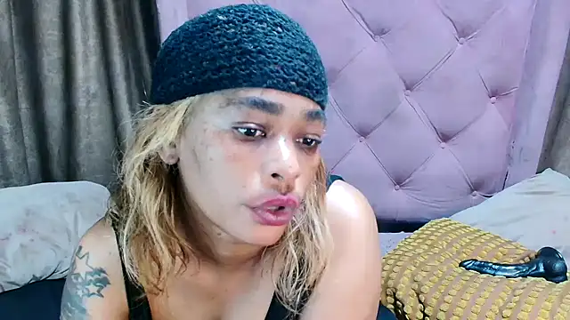 Snapshot of AFRICANGODDESSXXX chatting on 04.29.26 AFRICANGODDESSXXX online show from 04.29.26