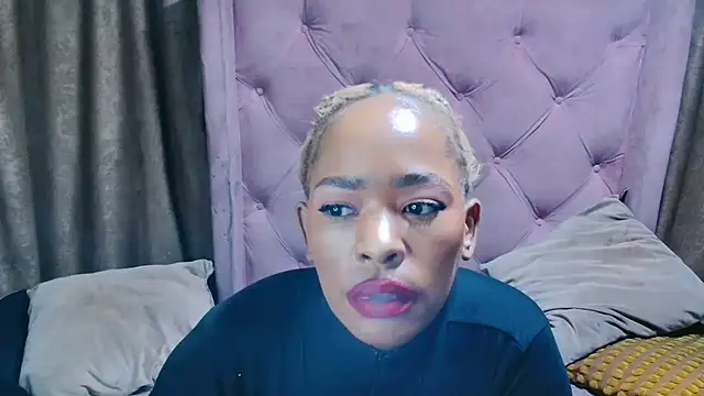 Snapshot of AFRICANGODDESSXXX chatting on 06.13.26 AFRICANGODDESSXXX online show from 06.13.26