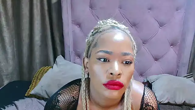Snapshot of AFRICANGODDESSXXX chatting on 06.20.26 AFRICANGODDESSXXX online show from 06.20.26