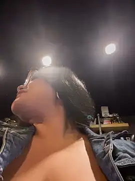 Snapshot of Insane_Issa chatting on 01.09.25 Insane Issa online show from 01.09.25