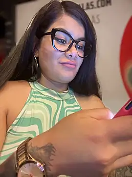 Snapshot of Insane_Issa chatting on 02.20.25 Insane Issa online show from 02.20.25