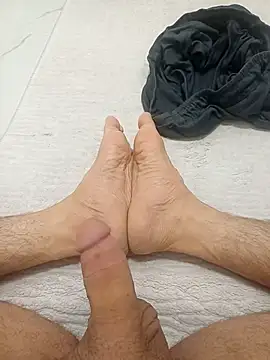 Hardapple01 online show from 09.27.25