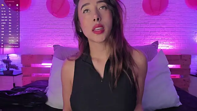 Snapshot of lena_banks chatting on 12.09.24 lena banks online show from 12.09.24