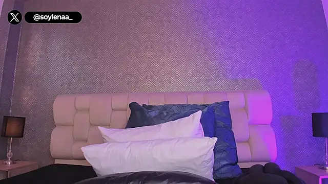 Snapshot of lena_banks chatting on 09.13.25 lena banks online show from 09.13.25