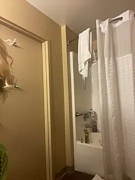 SlimBeenBadd1981 online show from 12.10.24