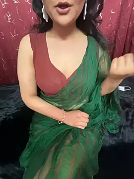 Snapshot of LuscousPussy chatting on 01.20.25 LuscousPussy online show from 01.20.25