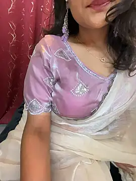 Snapshot of LuscousPussy chatting on 03.13.25 LuscousPussy online show from 03.13.25