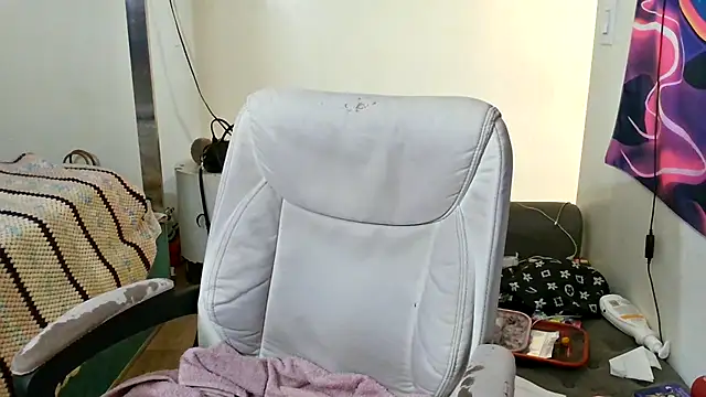 YasmineMinaj online show from 12.14.25