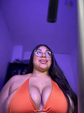 Soysofiarodrigu online show from 03.06.25
