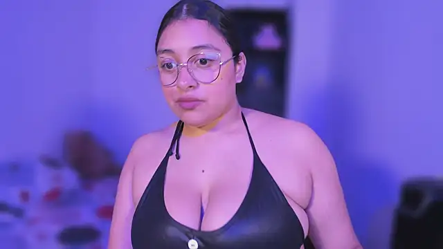Soysofiarodrigu online show from 03.13.25