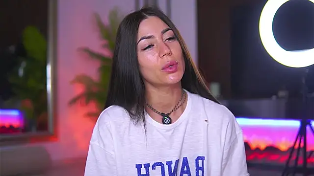 Abbela White online show from 04.14.26